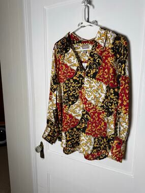 Chico’s SZ 3 Baroque Scarf Print Tunic Blouse Gold Red Black Quiet Luxury NWT XL